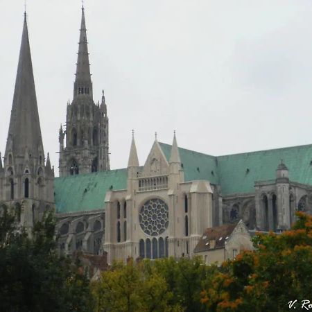 Charmant Studio A Deux Pas De La Cathedrale Chartres Buitenkant foto